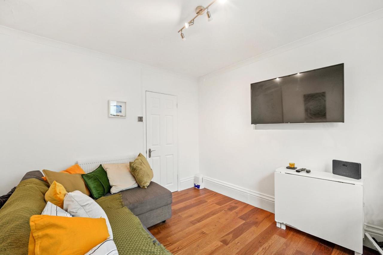 Modern One Bedroom Apartments In Brighton Exterior foto